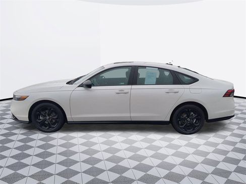 Used 2025 Honda Accord SE image 3