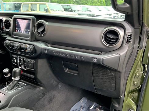 Certified 2022 Jeep Wrangler Unlimited Sport AWD/4WD image 17