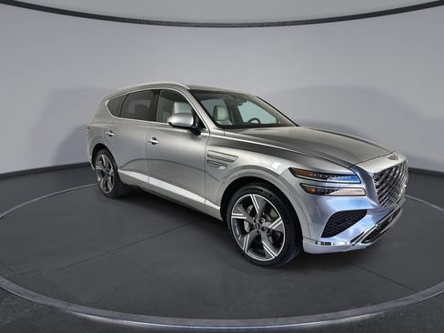 Used 2025 Genesis GV80 3.5T Prestige AWD/4WD image 2