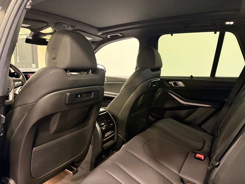 Used 2022 BMW X5 xDrive40i w/ Premium Package AWD/4WD image 21