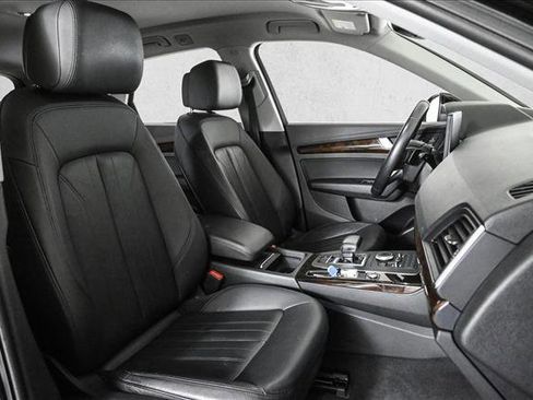 Used 2020 Audi Q5 2.0T Premium image 21