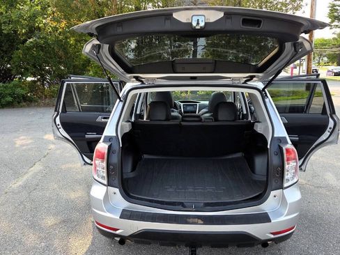 Used 2011 Subaru Forester 2.5X Touring AWD/4WD image 39