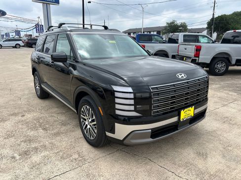 New 2026 Hyundai Palisade SEL FWD image 1