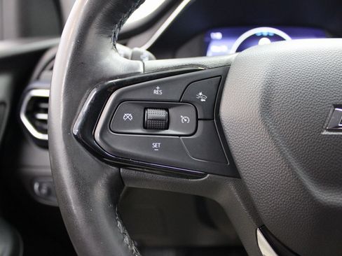 Used 2022 Chevrolet Bolt EUV Premier image 34