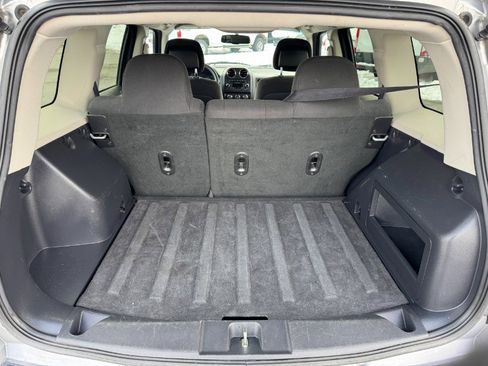 Used 2016 Jeep Patriot Sport w/ Power Value Group image 17