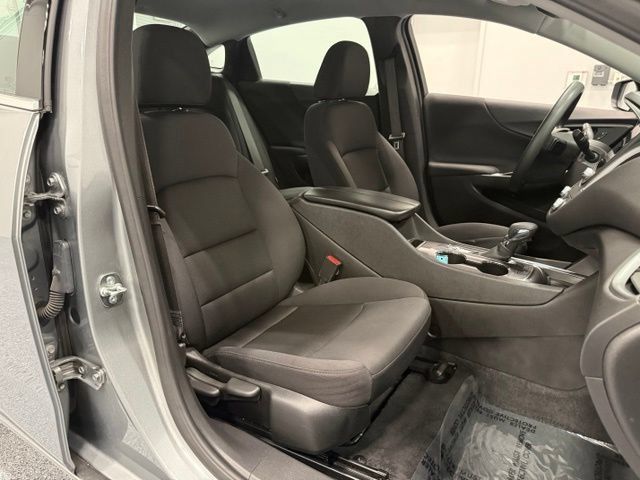 Used 2025 Chevrolet Malibu LT FWD image 33