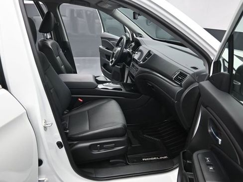 Certified 2025 Honda Ridgeline RTL image 31