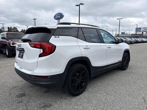 Used 2020 GMC Terrain SLE w/ Elevation Edition FWD image 3