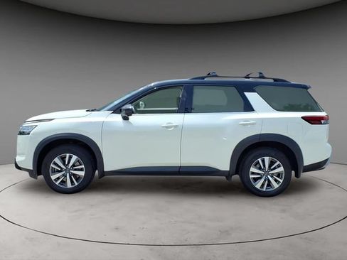 Certified 2023 Nissan Pathfinder SL AWD/4WD image 2