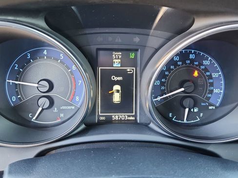 Used 2018 Toyota Corolla iM w/ Carpet Mat Package (TMS) FWD image 14