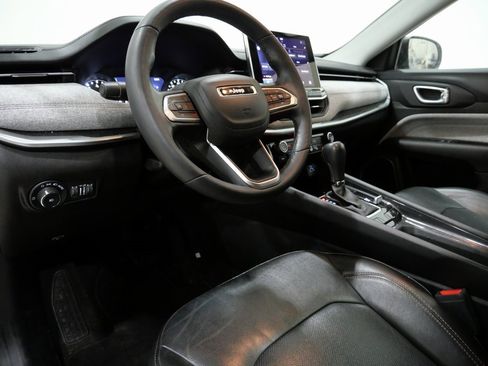 Used 2022 Jeep Compass Latitude w/ Sun and Sound Group image 12