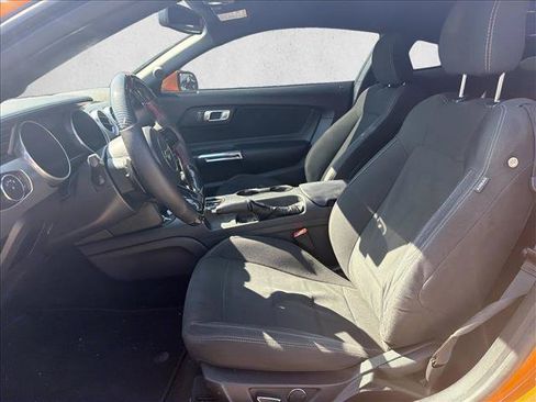 Used 2018 Ford Mustang GT RWD image 10