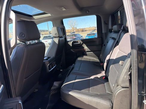 Used 2020 GMC Sierra 2500 SLT w/ SLT Convenience Package image 16