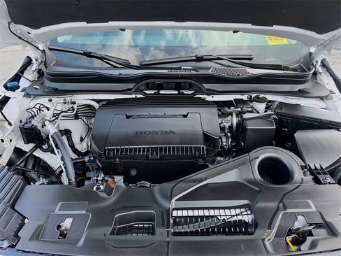 Used 2024 Honda Pilot Touring image 32