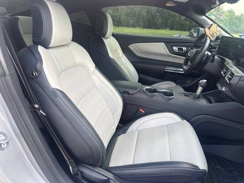 Used 2024 Ford Mustang GT Premium RWD image 7