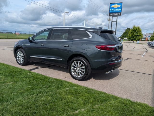Used 2018 Buick Enclave Essence AWD/4WD image 12
