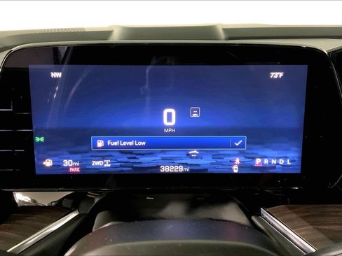Used 2025 Chevrolet Tahoe Premier AWD/4WD image 20
