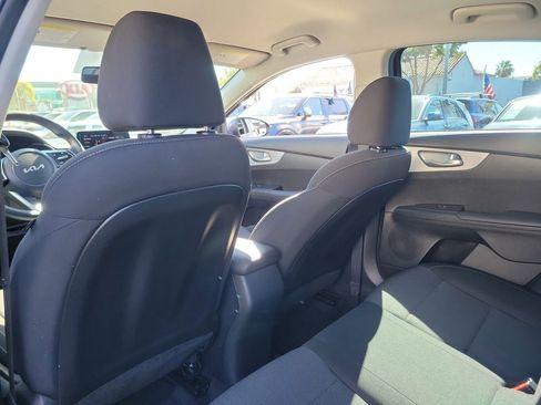 Used 2023 Kia Forte LXS w/ LXS Technology Package image 12