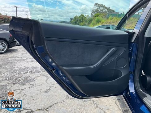 Used 2022 Tesla Model 3 Long Range AWD/4WD image 36