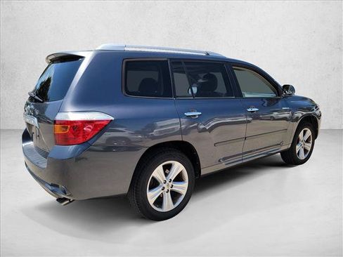 Used 2010 Toyota Highlander Limited FWD image 5