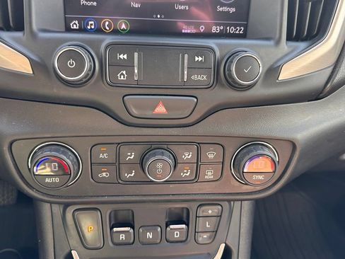 Used 2020 GMC Terrain Denali w/ Denali Premium Package AWD/4WD image 40