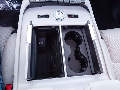 New 2026 Lincoln Navigator L Reserve w/ Jet Appearance Package image 19