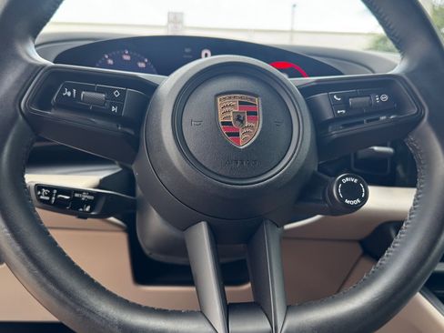 Used 2025 Porsche Macan 4S Electric AWD/4WD image 12