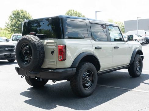 New 2026 Ford Bronco Big Bend w/ Black Diamond Package AWD/4WD image 9