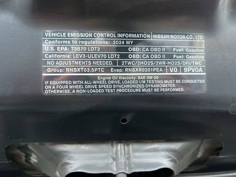 Used 2024 Nissan Pathfinder SV image 25