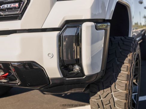 Used 2024 GMC Sierra 2500 AT4 w/ AT4 Premium Plus Package image 82