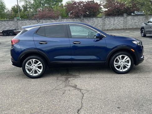 Used 2023 Buick Encore GX Preferred w/ Cold Weather Comfort Package FWD image 7