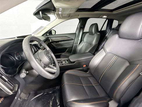 Used 2025 MAZDA CX-50 AWD 2.5 S w/ Premium Plus Pkg image 3