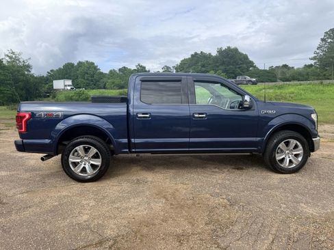 Used 2016 Ford F150 Platinum w/ Equipment Group 701A Luxury AWD/4WD image 6