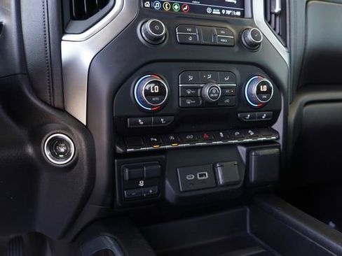 Used 2020 Chevrolet Silverado 1500 LT Trail Boss w/ Midnight Edition image 23