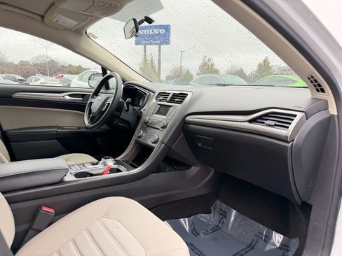 Used 2018 Ford Fusion S image 20
