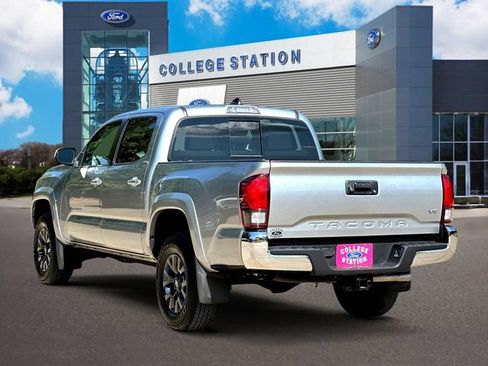 Used 2023 Toyota Tacoma SR5 RWD image 4