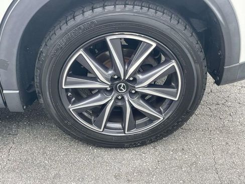 Used 2018 MAZDA CX-5 Touring w/ Preferred Equipment Package FWD image 4