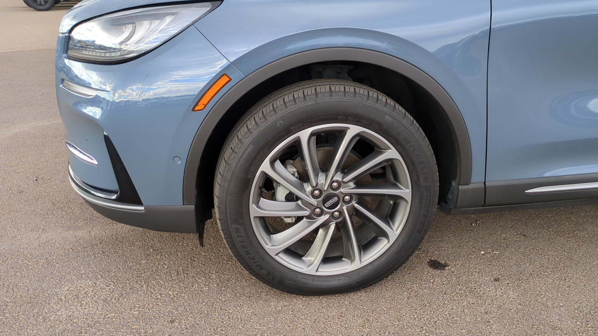 Used 2023 Lincoln Corsair FWD w/ Equipment Group 102A image 9