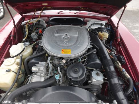 Used 1989 Mercedes-Benz 560 SL image 18