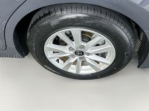 Used 2025 Toyota Camry LE image 11