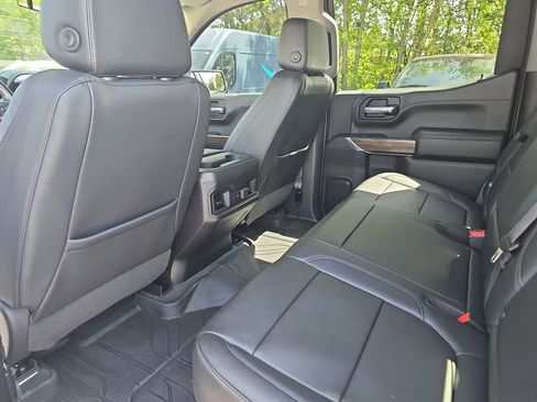 Used 2021 Chevrolet Silverado 1500 LT Trail Boss AWD/4WD image 13