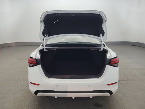 Used 2025 Nissan Sentra SV image 29