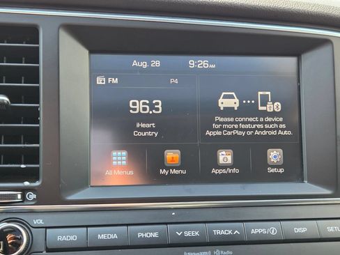 Used 2017 Hyundai Elantra Value Edition FWD image 21