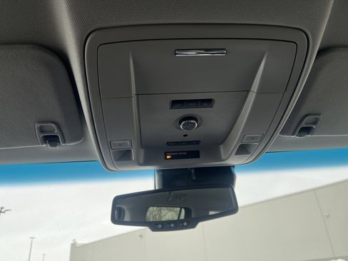 Used 2015 Chevrolet Tahoe LT image 33