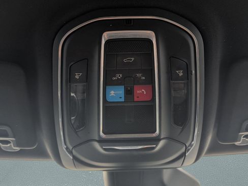 Used 2023 Jeep Grand Cherokee Altitude RWD image 22