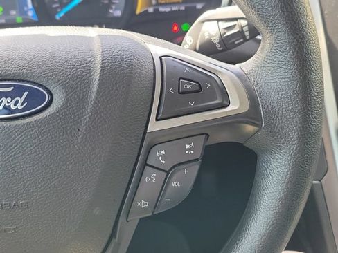 Used 2020 Ford Fusion SE FWD image 25