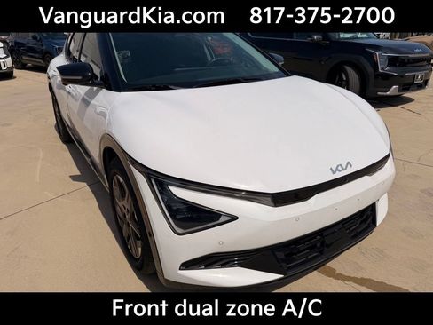 Used 2025 Kia EV6 Wind RWD image 5