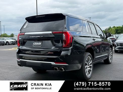 Used 2026 GMC Yukon Denali w/ Sun & Power Step Package AWD/4WD image 3