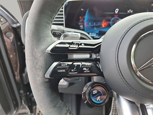 Used 2024 Mercedes-Benz GLS 63 AMG 4MATIC image 34