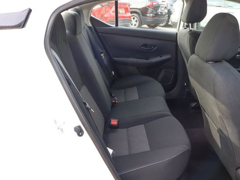 Used 2024 Nissan Sentra SV FWD image 19